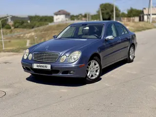 Mercedes-Benz E 320