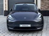 Tesla Model Y 2022 года за 16 500 000 тг. в Шымкент – фото 2
