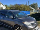 Toyota Sienna 2018 года за 13 000 000 тг. в Уральск – фото 3