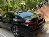 BMW 520 2023 года за 32 500 000 тг. в Алматы – фото 2