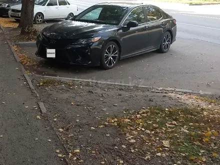 Toyota Camry 2019 года за 10 500 000 тг. в Усть-Каменогорск