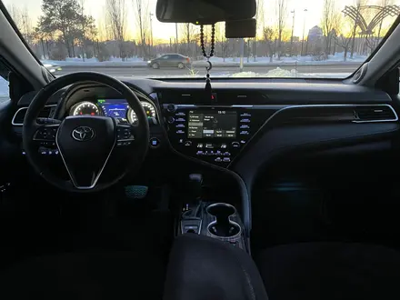 Toyota Camry 2019 года за 14 700 000 тг. в Астана – фото 22