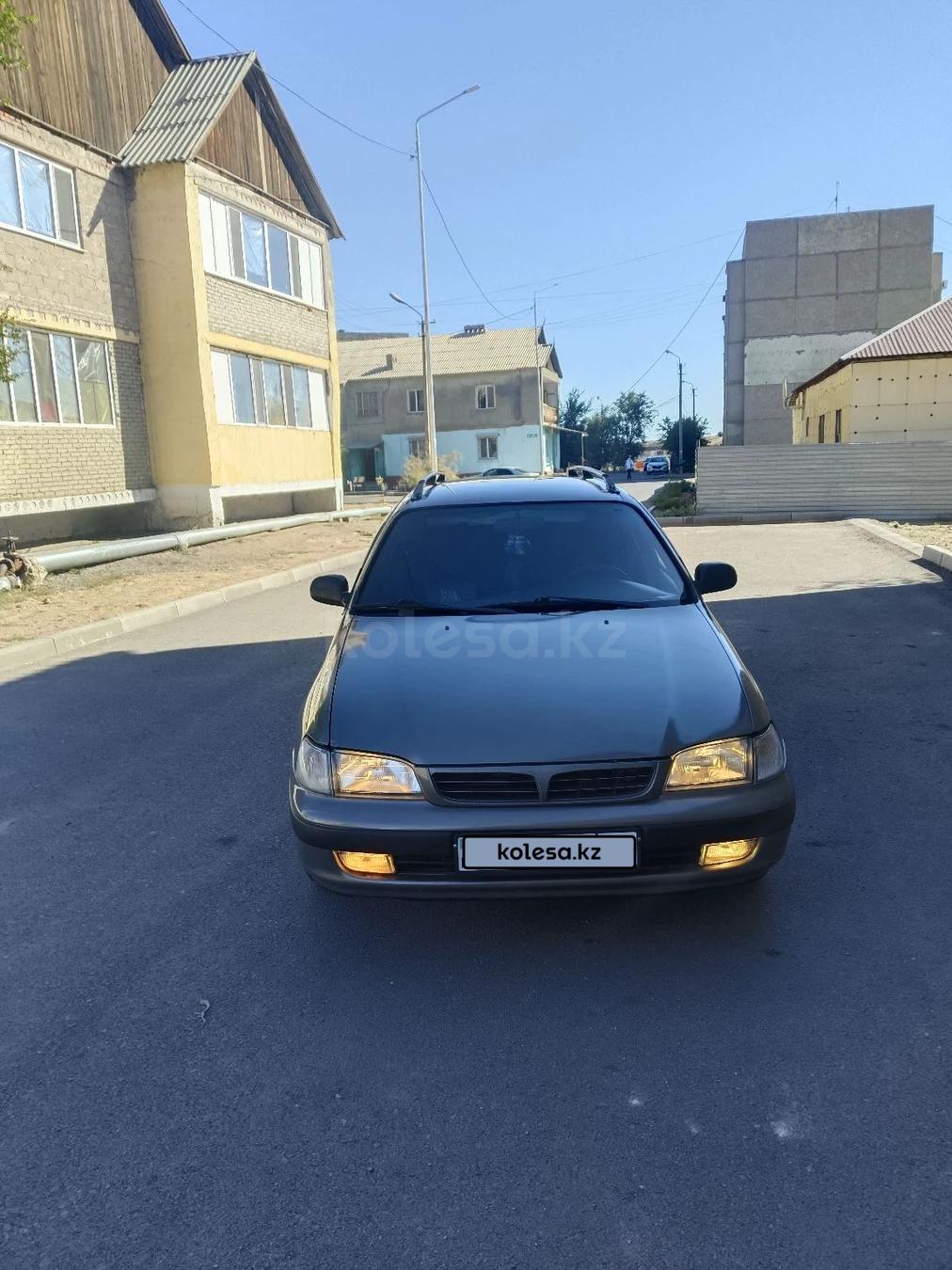 Toyota Carina E 1995 г.