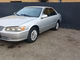 Toyota Camry 2000 года за 3 500 000 тг. в Семей