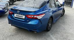 Toyota Camry 2019 года за 12 500 000 тг. в Атырау – фото 4