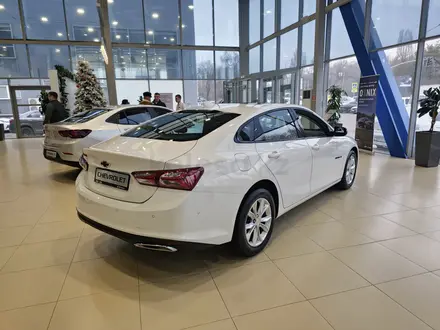 Chevrolet Malibu 2023 года за 16 850 000 тг. в Алматы – фото 3