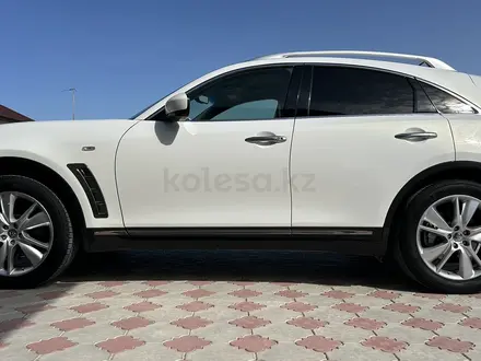 Infiniti FX37 2011 года за 10 900 000 тг. в Актау – фото 2