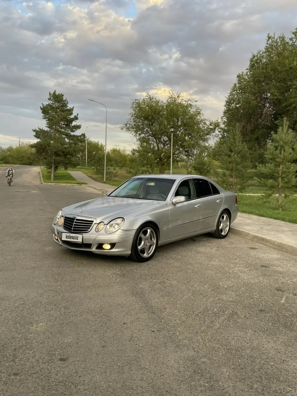 Mercedes-Benz E-Class, 2003