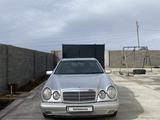 Mercedes-Benz E 320 1998 года за 2 800 000 тг. в Шымкент