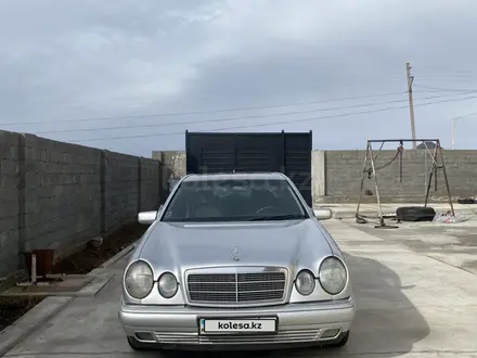 Mercedes-Benz E 320 1998 года за 2 800 000 тг. в Шымкент