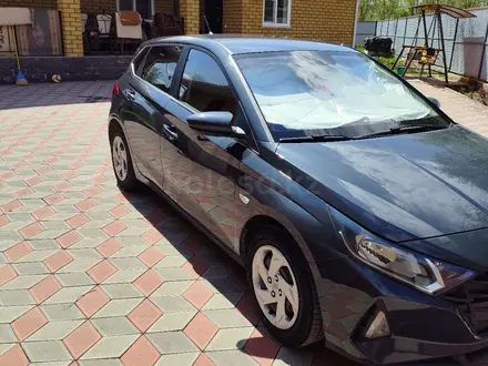 Hyundai i20 2023 года за 7 100 000 тг. в Усть-Каменогорск – фото 2