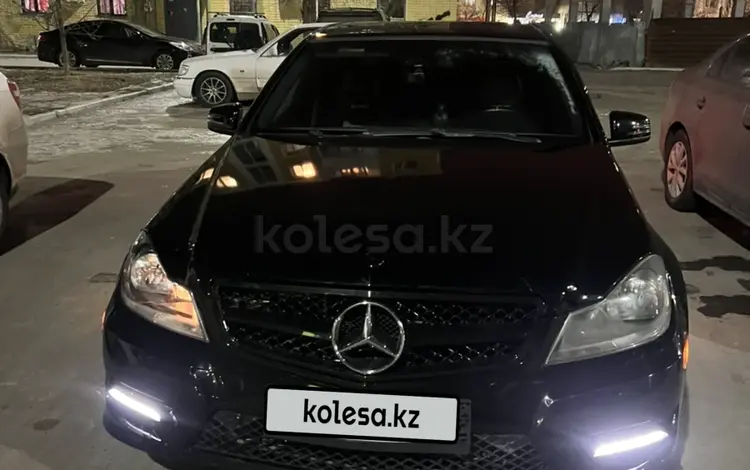 Mercedes-Benz C 250 2014 годаfor7 900 000 тг. в Атырау