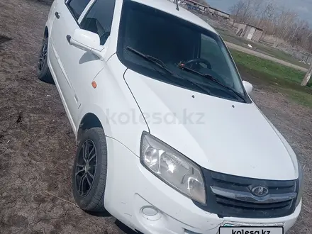 ВАЗ (Lada) Granta 2190 2014 года за 1 850 000 тг. в Кокшетау – фото 4