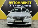 Toyota Camry 2014 годаfor8 750 000 тг. в Актау – фото 2