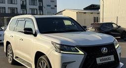 Lexus LX 570 2016 года за 31 500 000 тг. в Алматы – фото 2
