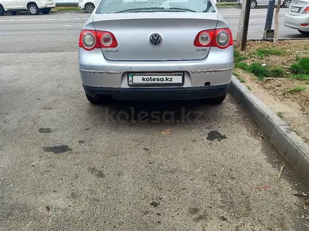 Volkswagen Passat 2007 года за 2 600 000 тг. в Шымкент – фото 2