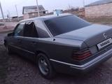 Mercedes-Benz E 230 1992 года за 1 500 000 тг. в Мерке – фото 2