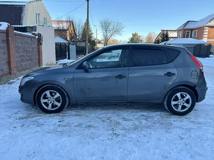 Hyundai i30 2010 года за 2 800 000 тг. в Астана – фото 2