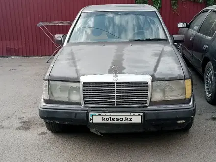 Mercedes-Benz E 230 1992 года за 850 000 тг. в Алматы – фото 2