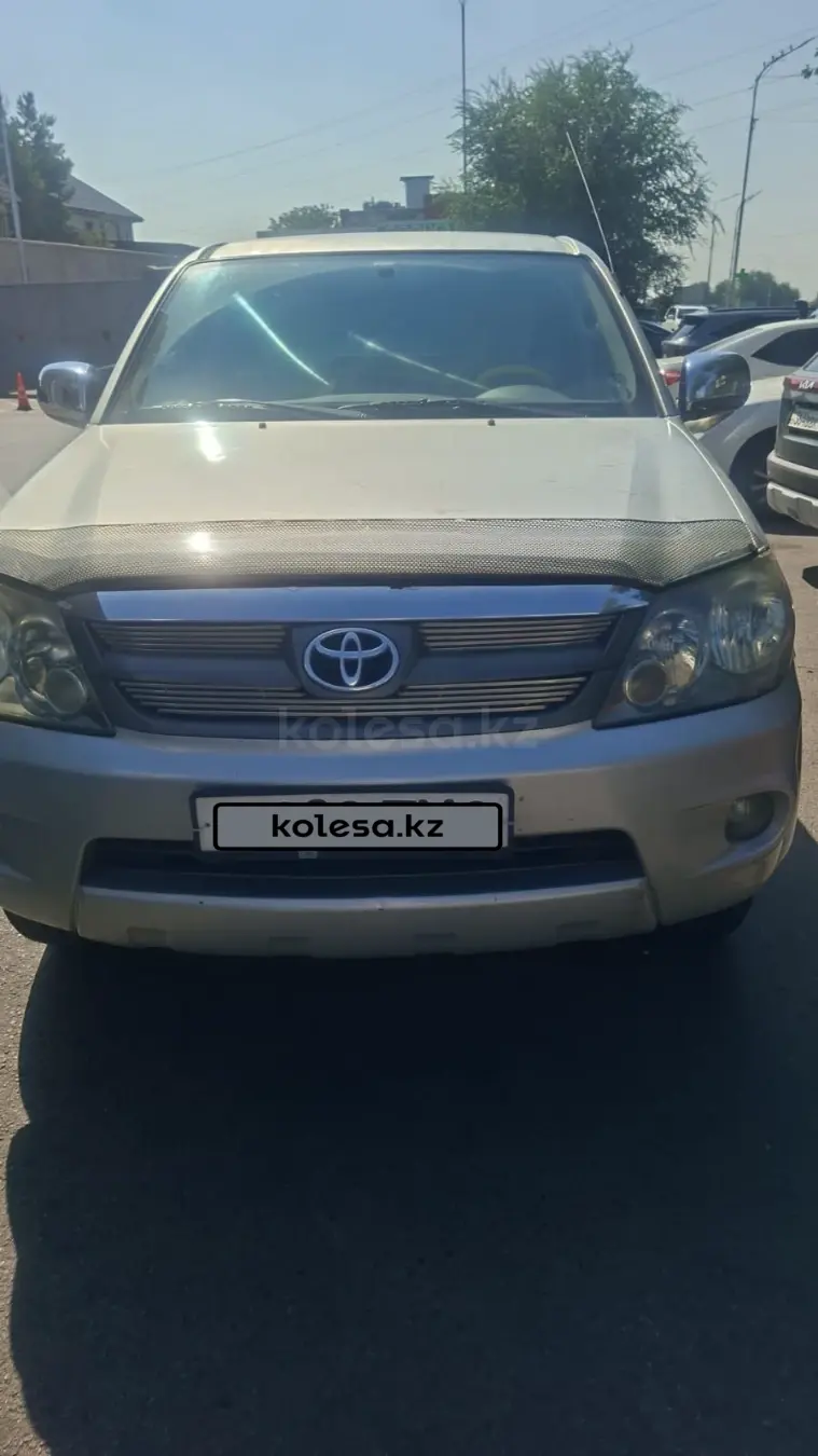 Toyota Fortuner, 2008
