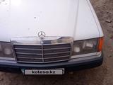 Mercedes-Benz E 200 1988 года за 1 400 000 тг. в Темиртау – фото 2