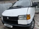 Volkswagen Transporter 1992 годаүшін1 300 000 тг. в Караганда