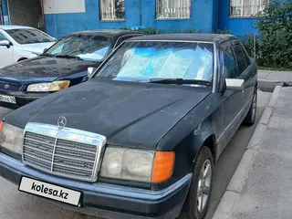 Mercedes-Benz E 230