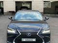 Lexus ES 300h 2022 годаfor23 990 000 тг. в Астана – фото 2