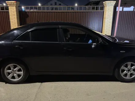 Toyota Camry 2006 года за 4 000 000 тг. в Атырау – фото 7