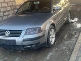 Volkswagen Passat 2002 годаүшін2 400 000 тг. в Атырау