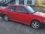 Volkswagen Vento 1994 годаүшін1 500 000 тг. в Караганда – фото 3