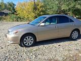 Toyota Camry 2001 годаүшін4 600 000 тг. в Усть-Каменогорск – фото 2