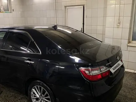 Toyota Camry 2018 года за 13 500 000 тг. в Экибастуз