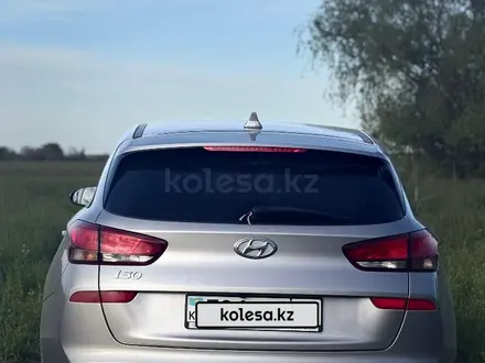 Hyundai i30 2023 года за 8 800 000 тг. в Уральск – фото 2