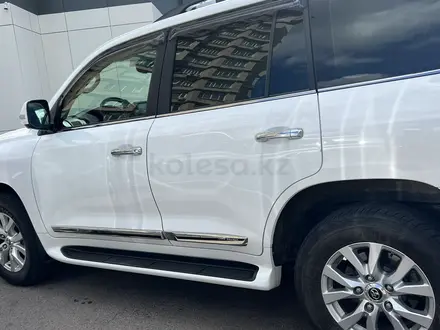 Toyota Land Cruiser 2015 года за 27 000 000 тг. в Астана – фото 2