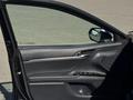 Toyota Camry 2018 года за 10 900 000 тг. в Уральск – фото 9