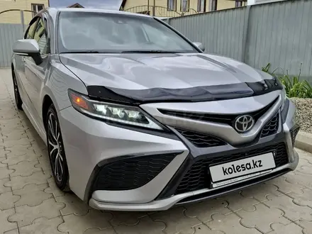 Toyota Camry 2020 года за 13 700 000 тг. в Жезказган