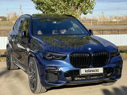 BMW X5 2018 года за 33 000 000 тг. в Аксай