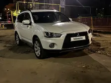 Mitsubishi Outlander, 2012