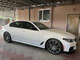 BMW 540 2017 года за 24 900 000 тг. в Алматы – фото 3