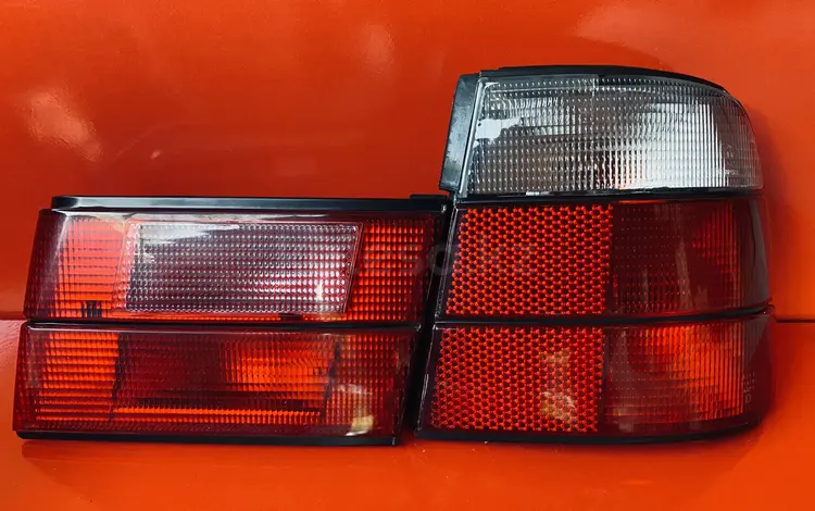 BMW 5 e34 задний фонарь и стопүшін35 000 тг. в Алматы