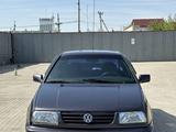 Volkswagen Vento 1996 года за 1 600 000 тг. в Кызылорда – фото 4