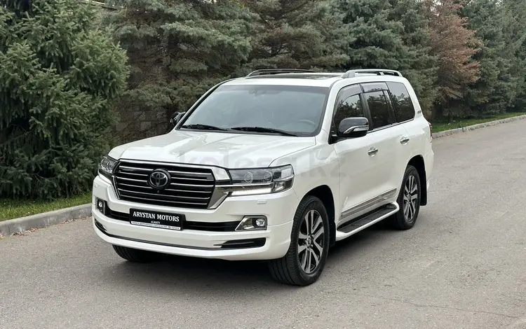 Toyota Land Cruiser 2018 года за 36 500 000 тг. в Алматы