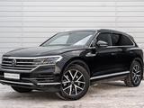 Volkswagen Touareg 2021 года за 32 000 000 тг. в Астана