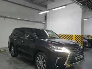 Lexus LX 570