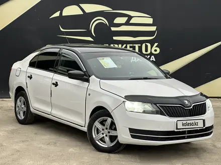 Skoda Rapid 2013 года за 5 000 000 тг. в Атырау – фото 4