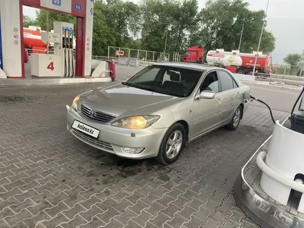 Toyota Camry 2005 года за 5 500 000 тг. в Талдыкорган – фото 2