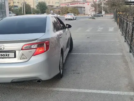 Toyota Camry 2014 года за 8 000 000 тг. в Жанаозен – фото 4