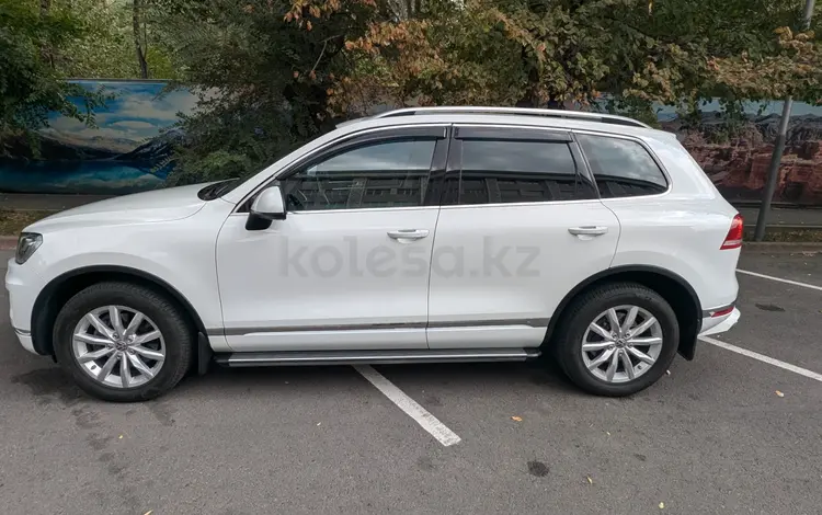 Volkswagen Touareg 2015 года за 17 800 000 тг. в Алматы