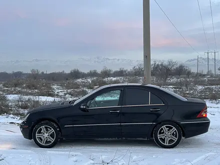 Mercedes-Benz C 240 2002 года за 3 000 000 тг. в Алматы – фото 4